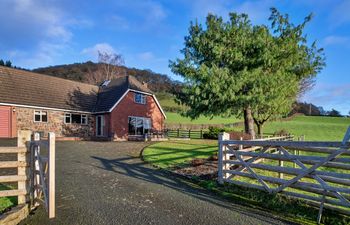 Otter Lodge Holiday Home