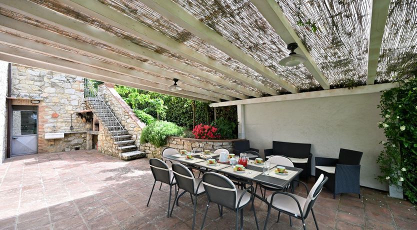 Photo of Ivy & Olive