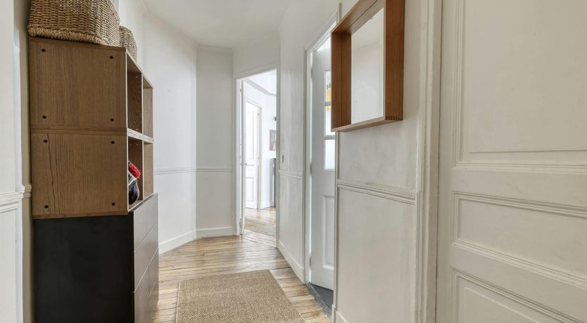 Photo of The Parisian Light