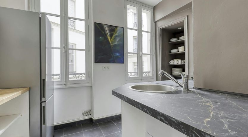 Photo of The Parisian Light