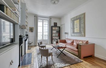 The Parisian Light Holiday Home