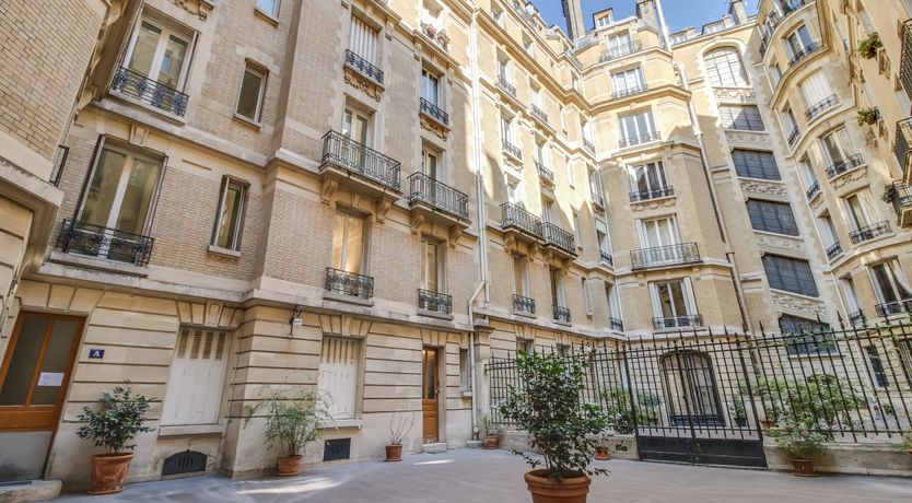 Photo of The Pearl of Courcelles