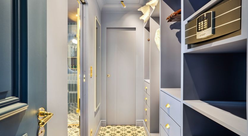 Photo of Parisian Luxury