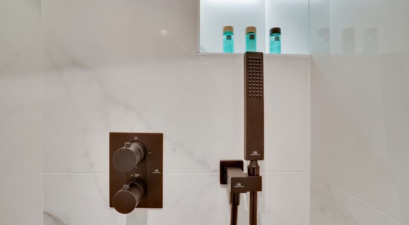 Photo of Louvre Love Song