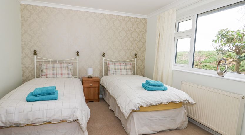 Photo of 2 Fieldview