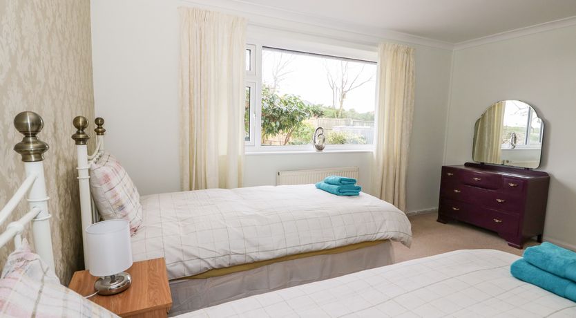 Photo of 2 Fieldview