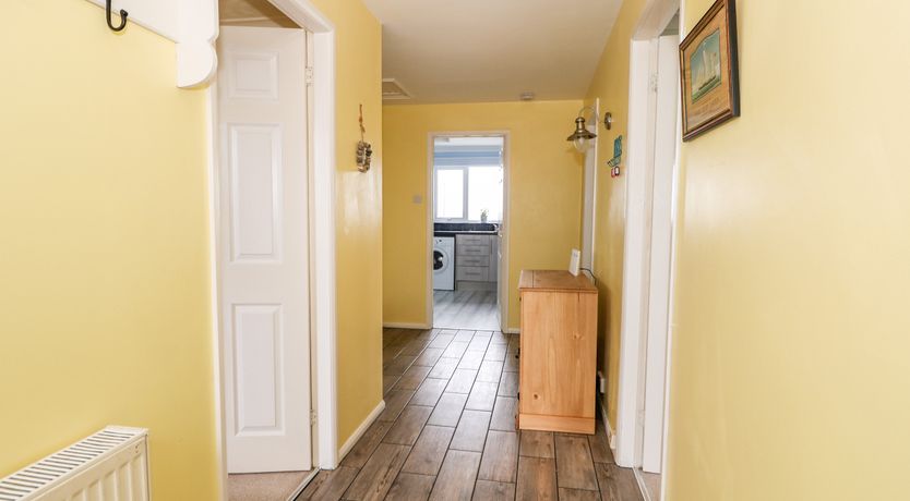 Photo of 2 Fieldview