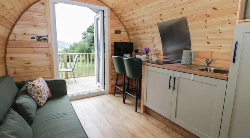 Photo of Tarrenhendre Pod