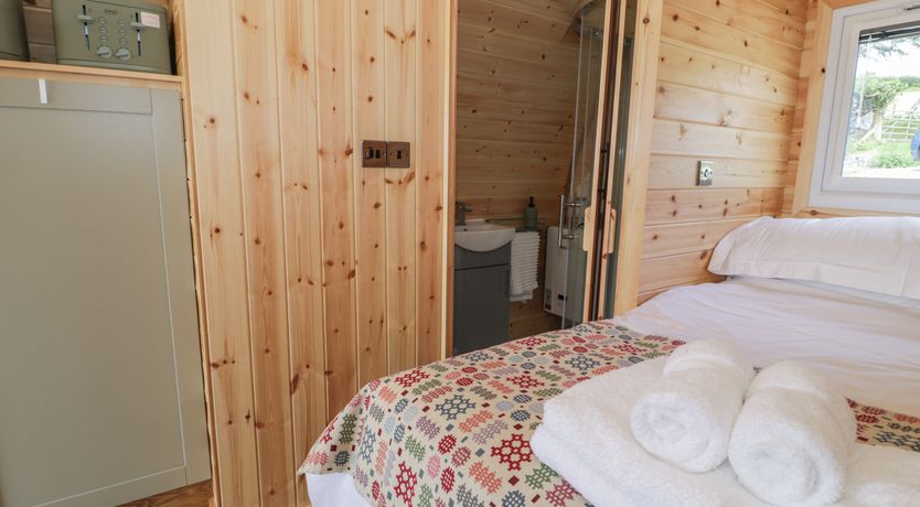 Photo of Tarrenhendre Pod