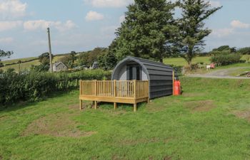 Tarrenhendre Pod Holiday Home