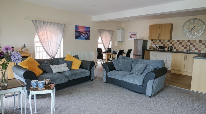 Photo of Old Quaker House