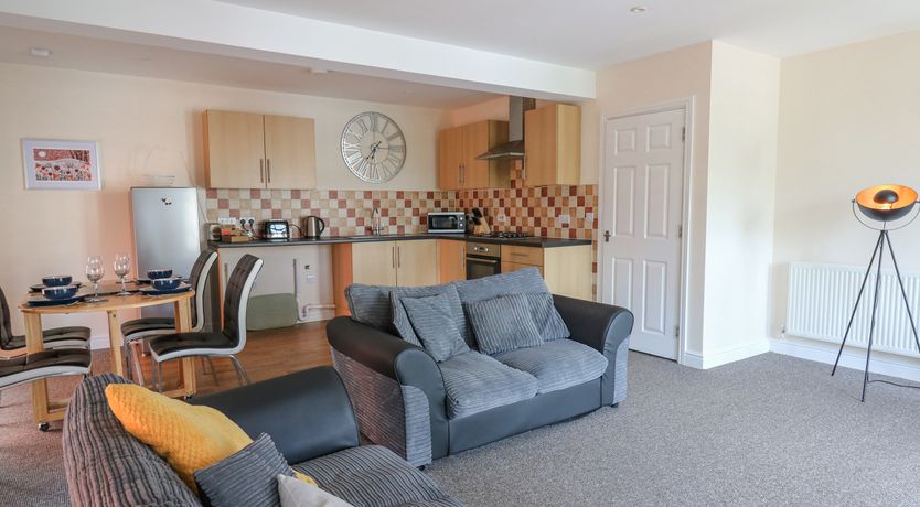 Photo of Old Quaker House