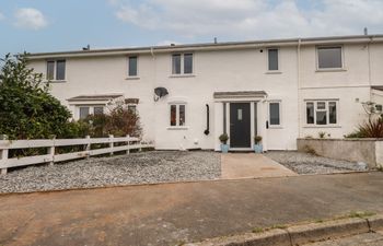 Sea Cliff Holiday Home