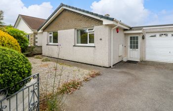 Alexandra Close Holiday Home