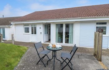 Munday H2 Holiday Home