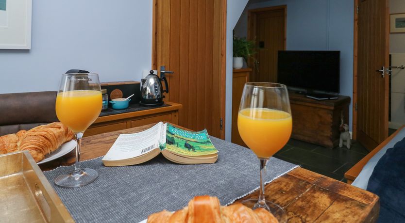 Photo of Broadstone Boathouse