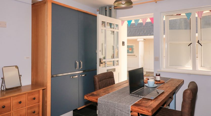 Photo of Broadstone Boathouse