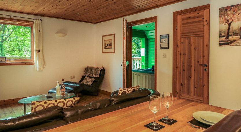 Photo of Lodge 58 - Oak Tree Lodge