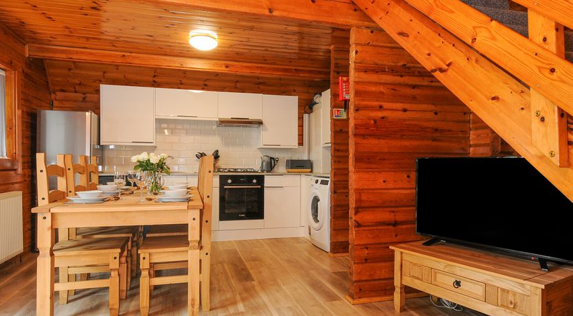 Photo of Lodge 32 - Cowslip