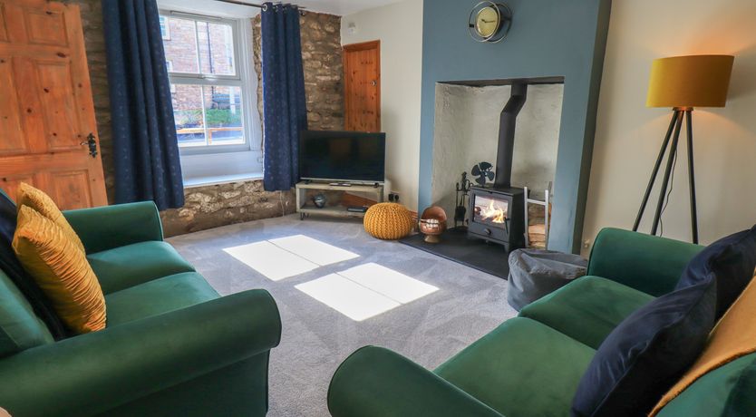 Photo of Fettlers Cottage, 51 High Street