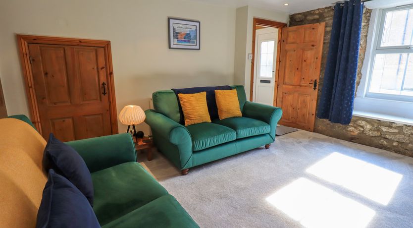 Photo of Fettlers Cottage, 51 High Street