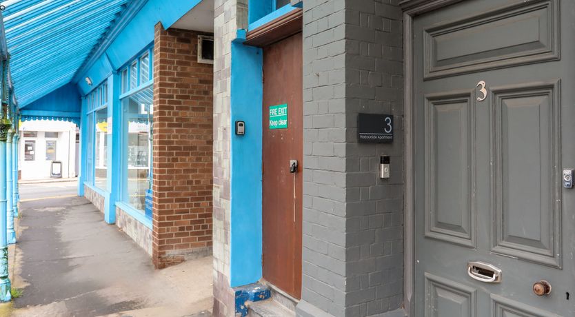 Photo of Harbourside Apartment