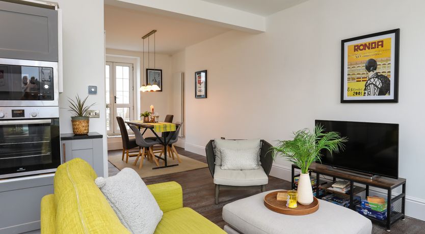 Photo of Harbourside Apartment