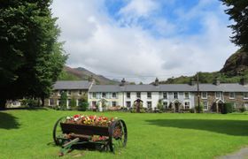 Photo of cottage-on-the-green