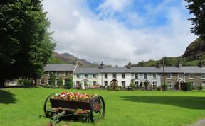 Photo of Cottage on the Green