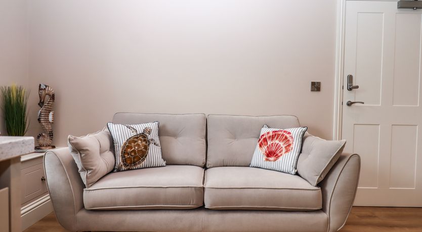 Photo of 1 Sea Otter House