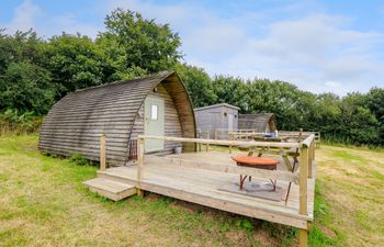 Hen House @ Penbugle Organic Farm Holiday Home