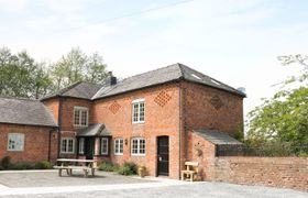 Photo of garden-cottage