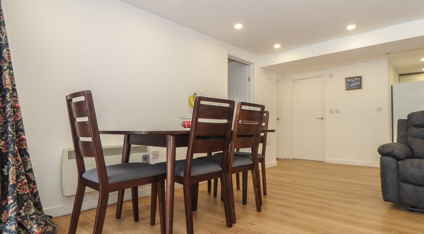 Photo of Robins Nest