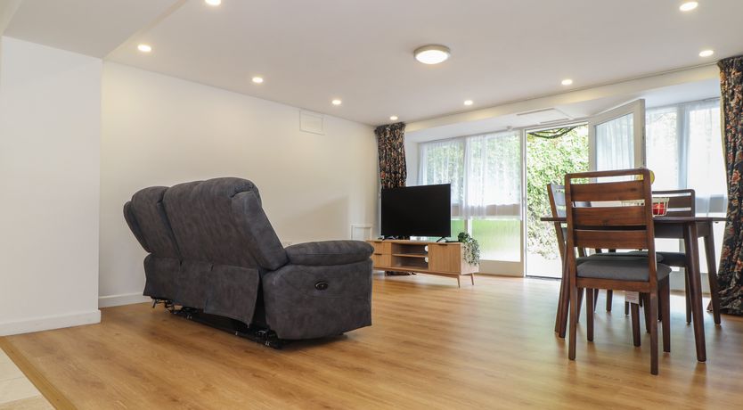 Photo of Robins Nest