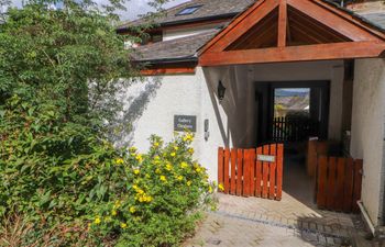 Gallery Cloisters Holiday Home