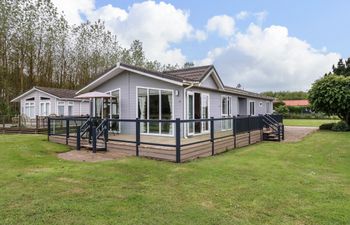 Owls Retreat, Lodge 11 Holiday Home