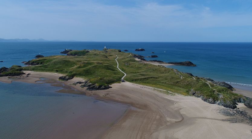 Photo of Caeau Gwynion Farm