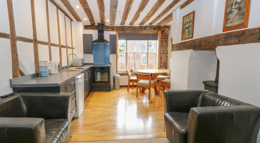 Photo of Apartment 1, Chameleon House