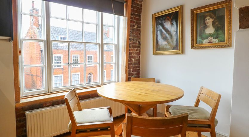 Photo of Apartment 1, Chameleon House