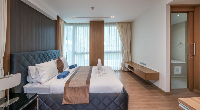 Photo of Waves or Bubbles?