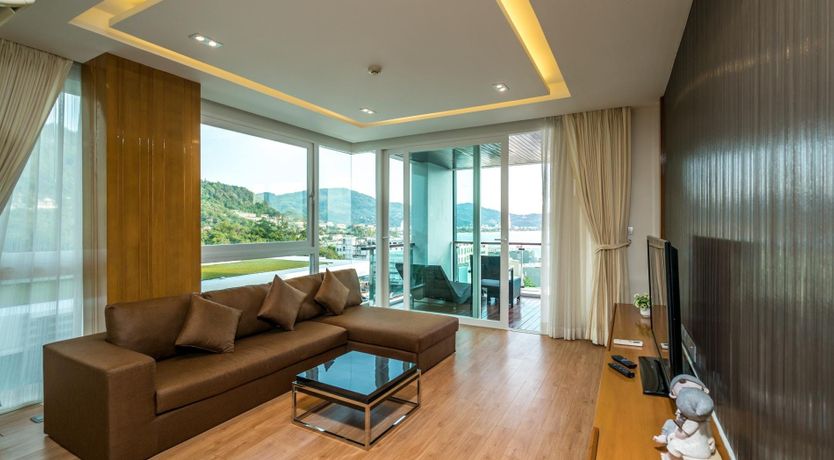 Photo of Waves or Bubbles?