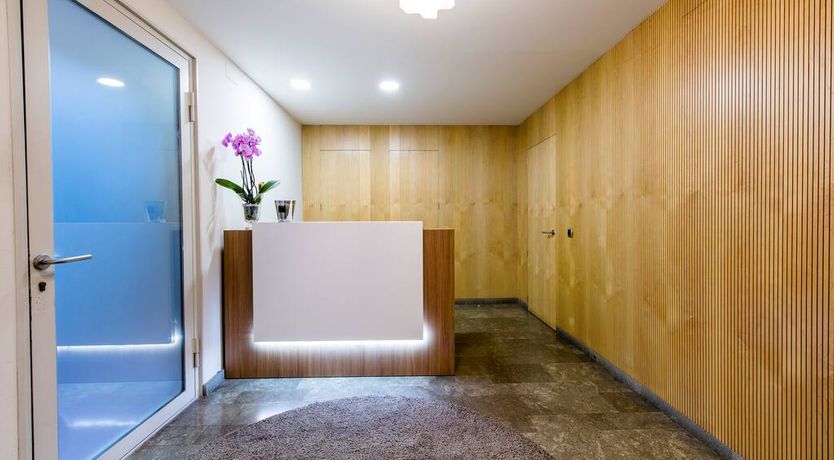 Photo of Orchird & Teak