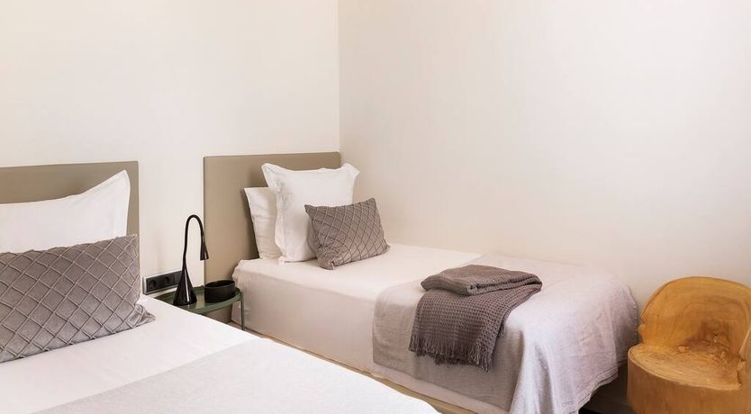 Photo of Orchird & Teak