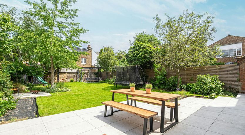 Photo of London Dream