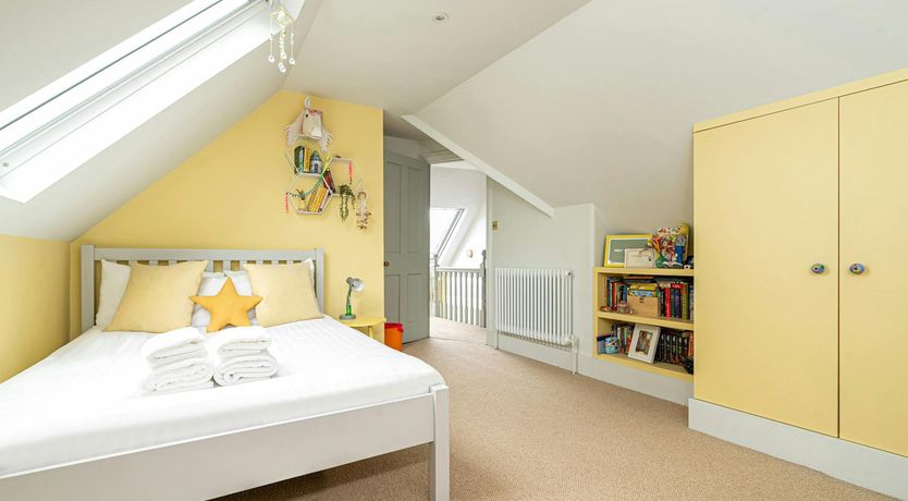 Photo of London Dream