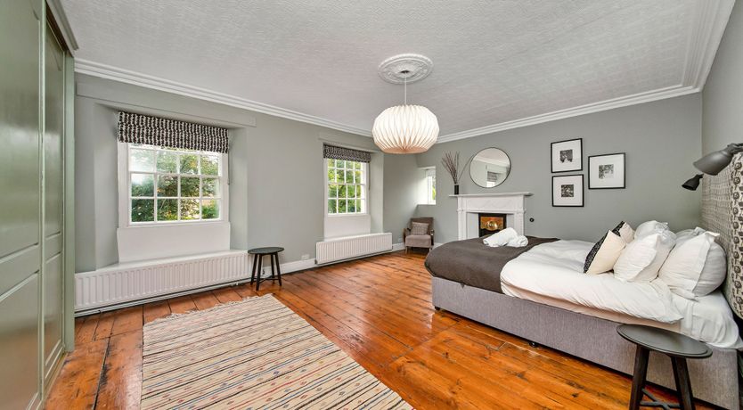 Photo of The Great Oak