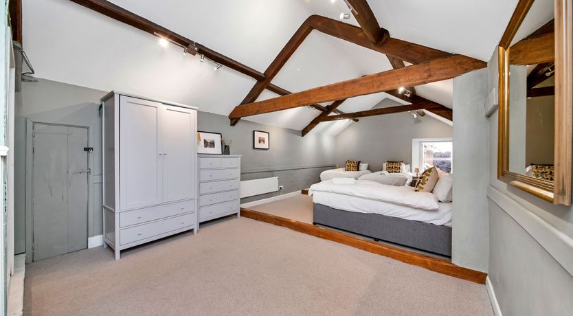 Photo of The Great Oak