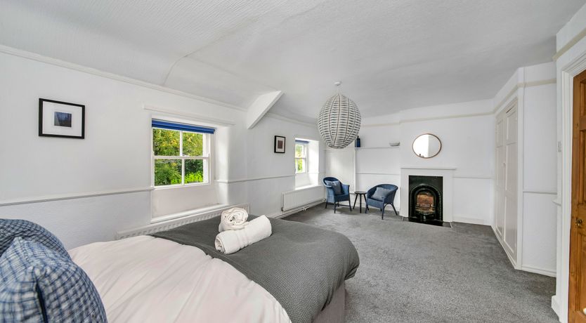 Photo of The Great Oak