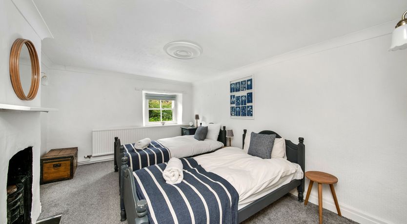 Photo of The Great Oak