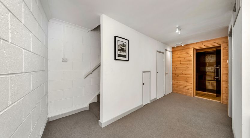 Photo of The Great Oak